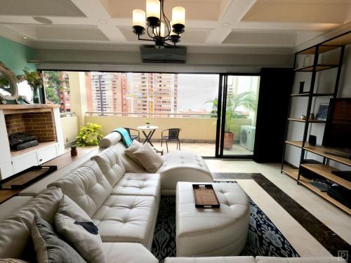 Poblado_Penthouse_Medellin_Apartment_006