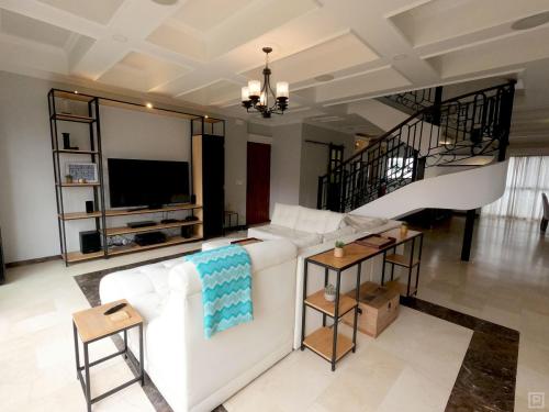 Poblado_Penthouse_Medellin_Apartment_007